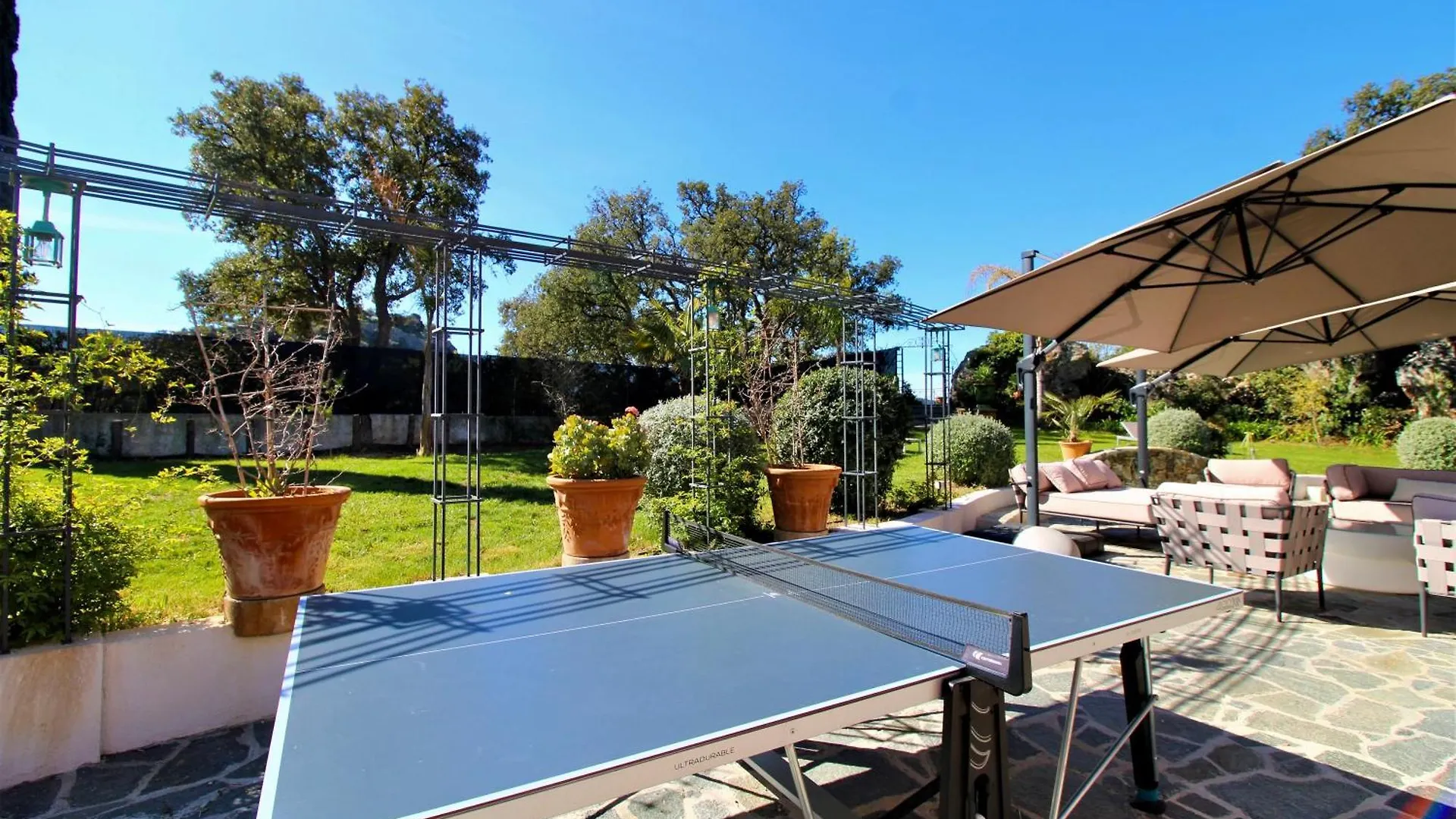 Maison Dans Les Arbres Piscine Clim Luxe Hyères Villa